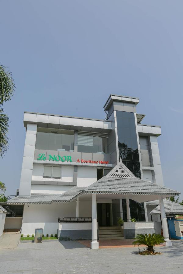 Hotel Le Noor Kochi Exterior foto